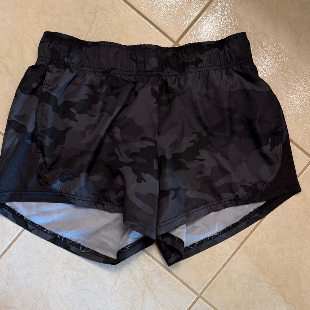 Athletic Works Black Camo Women's Athletic Shorts